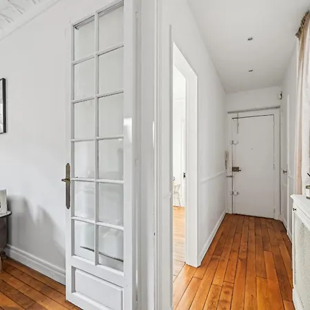 Appartement Bnbnova - 1br - Eiffel Tower & Champs De Mars Parijs