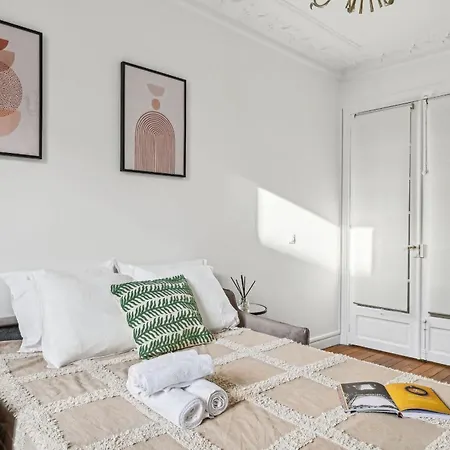 Appartement Bnbnova - 1br - Eiffel Tower & Champs De Mars Parijs